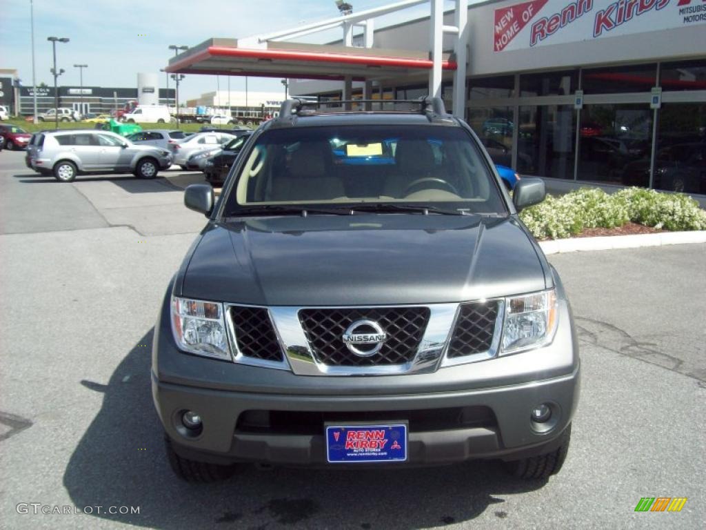 2006 Frontier LE Crew Cab 4x4 - Storm Gray / Desert photo #8