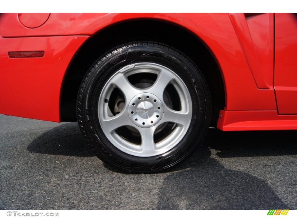 2004 Ford Mustang V6 Convertible Wheel Photo #49015304