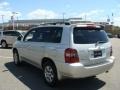 Millenium Silver Metallic - Highlander V6 4WD Photo No. 4