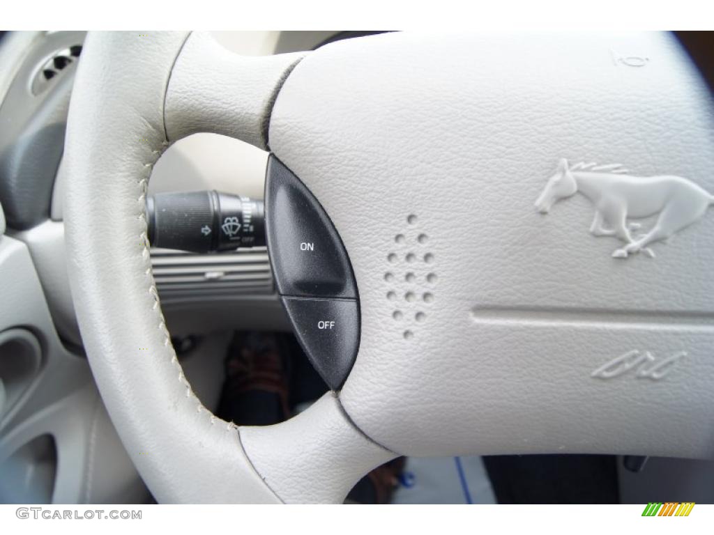 2004 Ford Mustang V6 Convertible Controls Photo #49015394