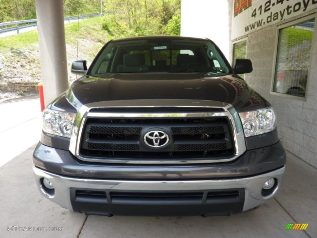 2011 Tundra Double Cab 4x4 - Magnetic Gray Metallic / Graphite Gray photo #6