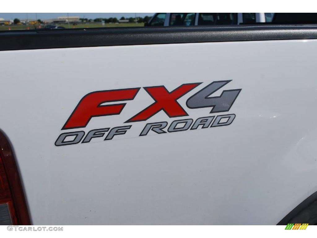 2007 F150 FX4 SuperCrew 4x4 - Oxford White / Medium/Dark Flint photo #9