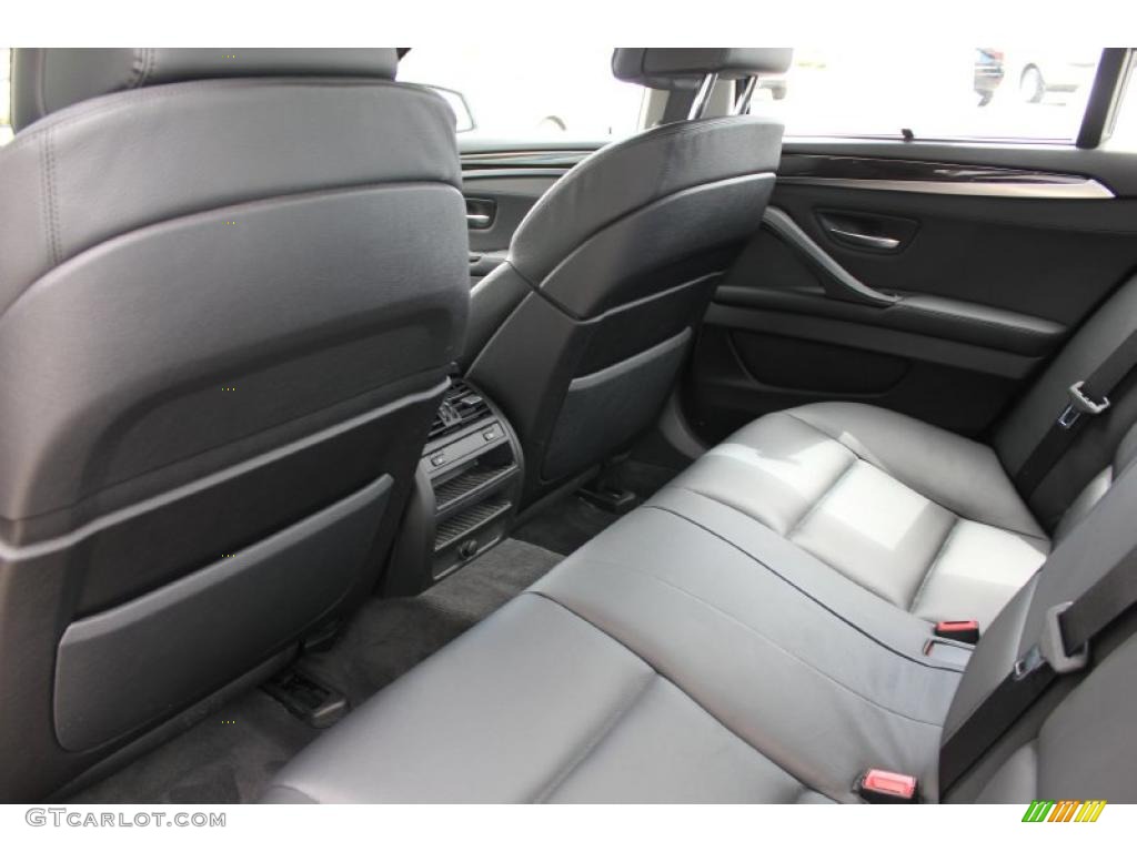 Black Interior 2011 BMW 5 Series 535i xDrive Sedan Photo #49023432