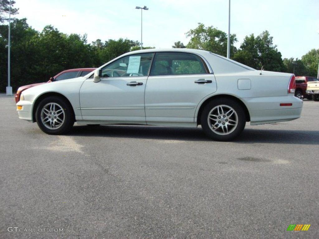 2002 Diamante LS - Vail White / Brown/Tan photo #3