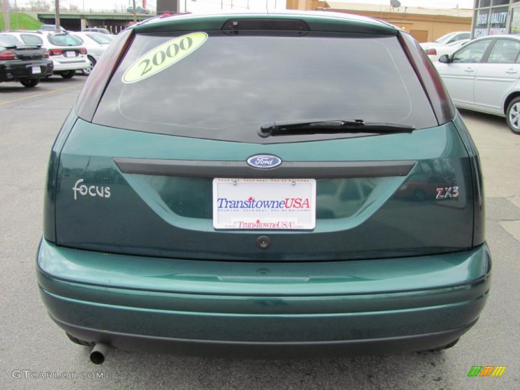 2000 Focus ZX3 Coupe - Rainforest Green Metallic / Medium Graphite photo #11
