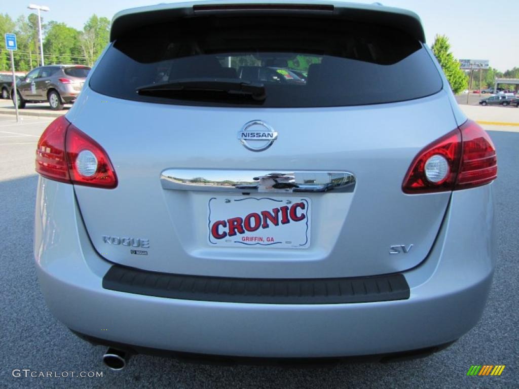 2011 Rogue SV - Silver Ice Metallic / Gray photo #4