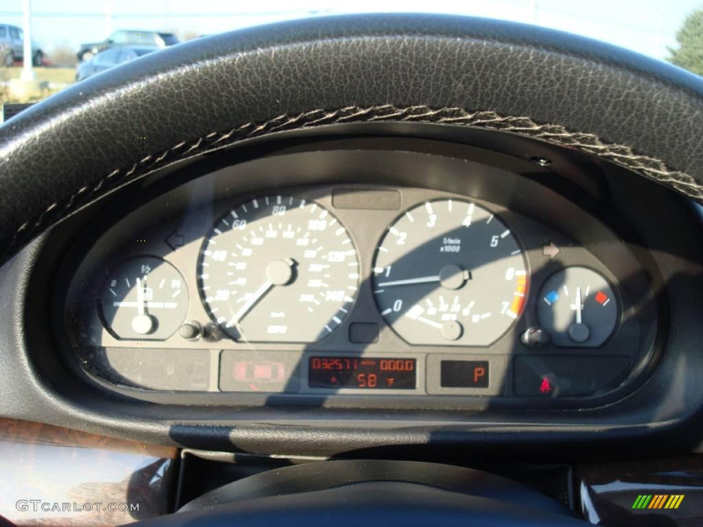 2003 3 Series 325i Convertible - Jet Black / Black photo #25