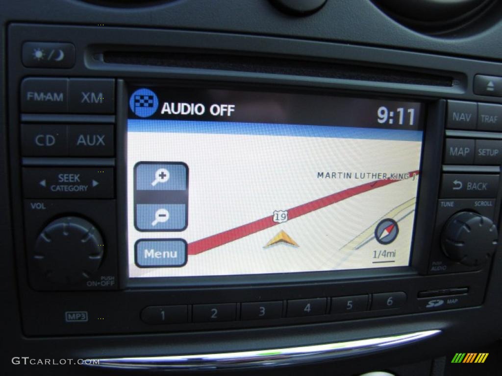 2011 Rogue SV - Silver Ice Metallic / Gray photo #17