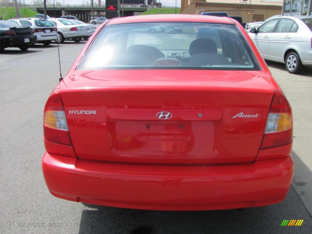 2002 Accent GL Sedan - Retro Red / Gray photo #12