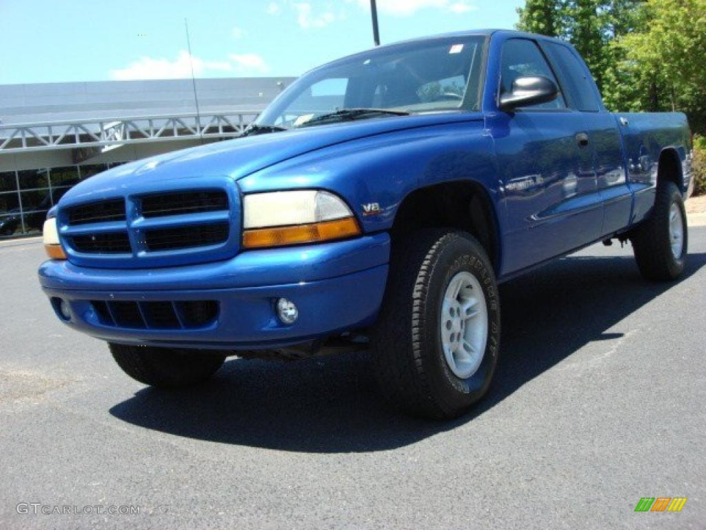 1997 Dakota SLT Extended Cab 4x4 - Brilliant Blue Metallic / Mist Gray photo #1