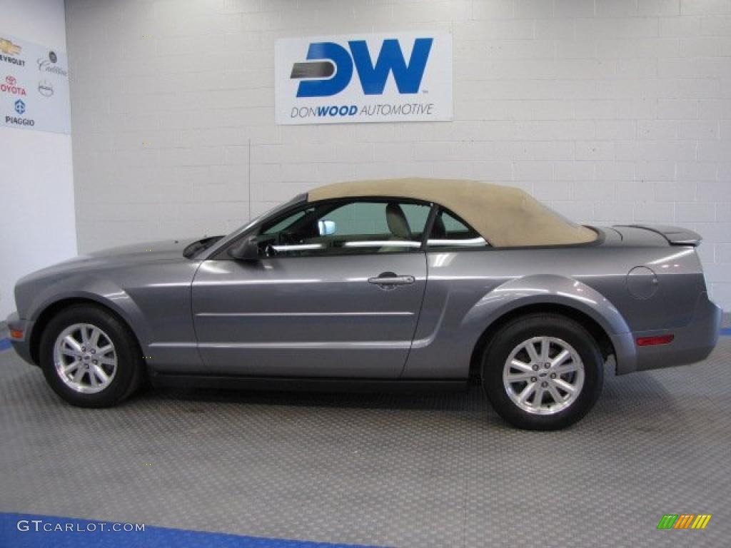 2007 Mustang V6 Premium Convertible - Tungsten Grey Metallic / Medium Parchment photo #6