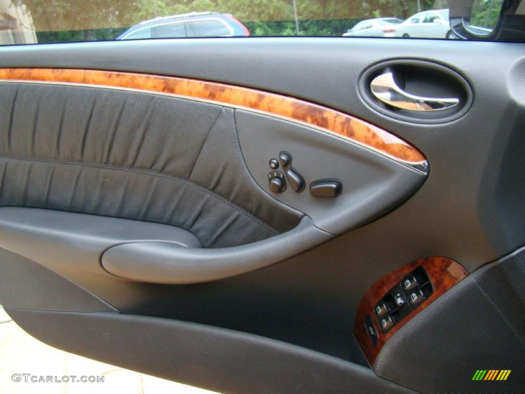 2004 Mercedes-Benz CLK 320 Cabriolet Door Panel Photos