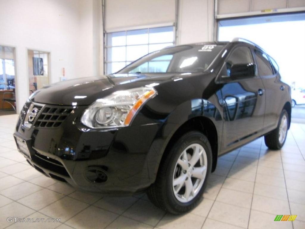 Wicked Black Nissan Rogue