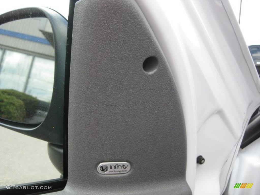 2007 Ram 1500 Big Horn Edition Quad Cab 4x4 - Bright White / Medium Slate Gray photo #24