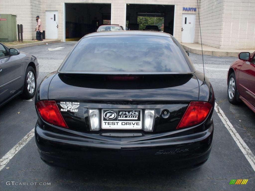 2004 Sunfire Coupe - Black / Graphite photo #5