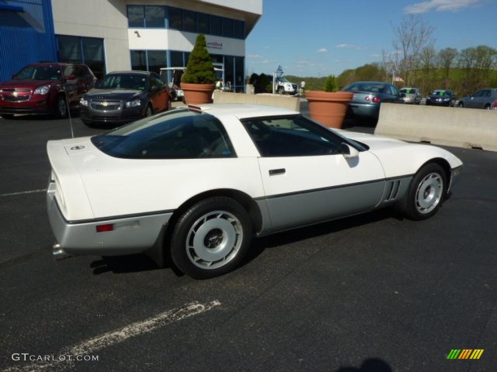 White 1984 Chevrolet Corvette Coupe Exterior Photo #49035723