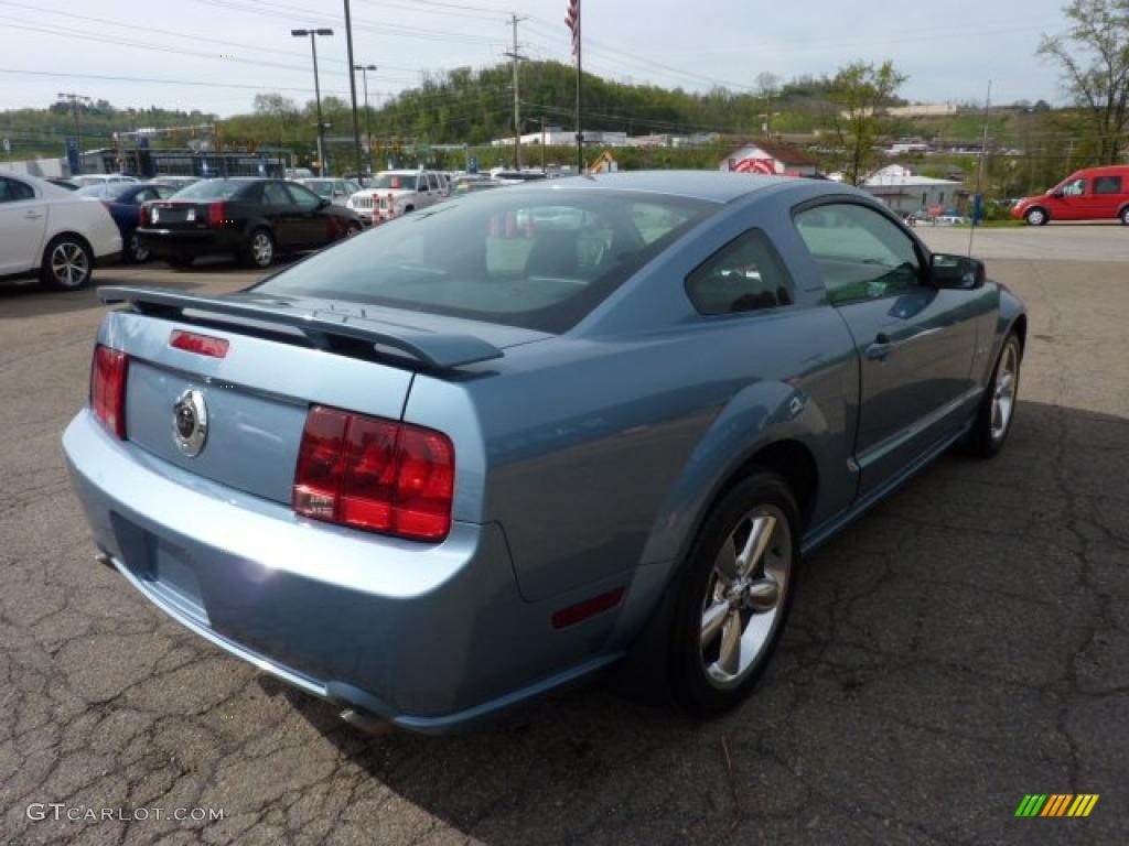 2007 Mustang GT Premium Coupe - Windveil Blue Metallic / Charcoal photo #4