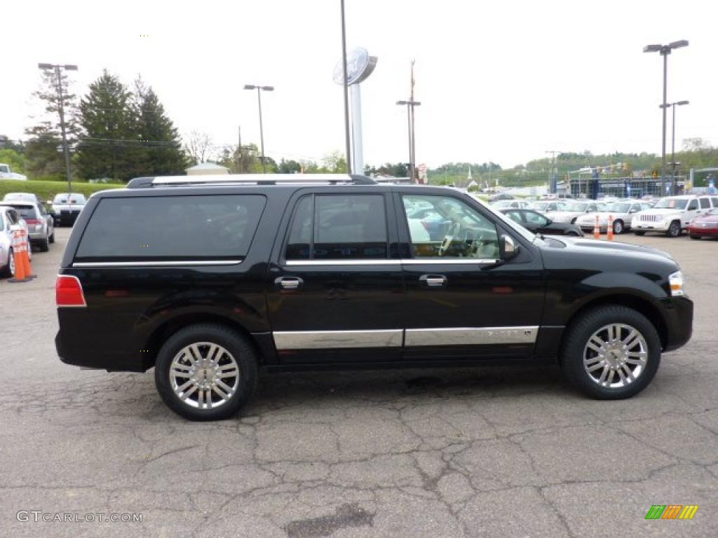 2008 Navigator L Elite 4x4 - Black / Camel/Sand Piping photo #5