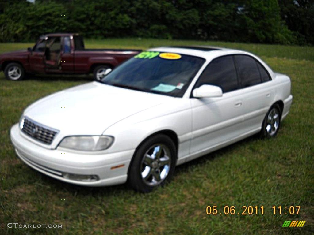2000 Catera  - Ivory White / Neutral photo #5