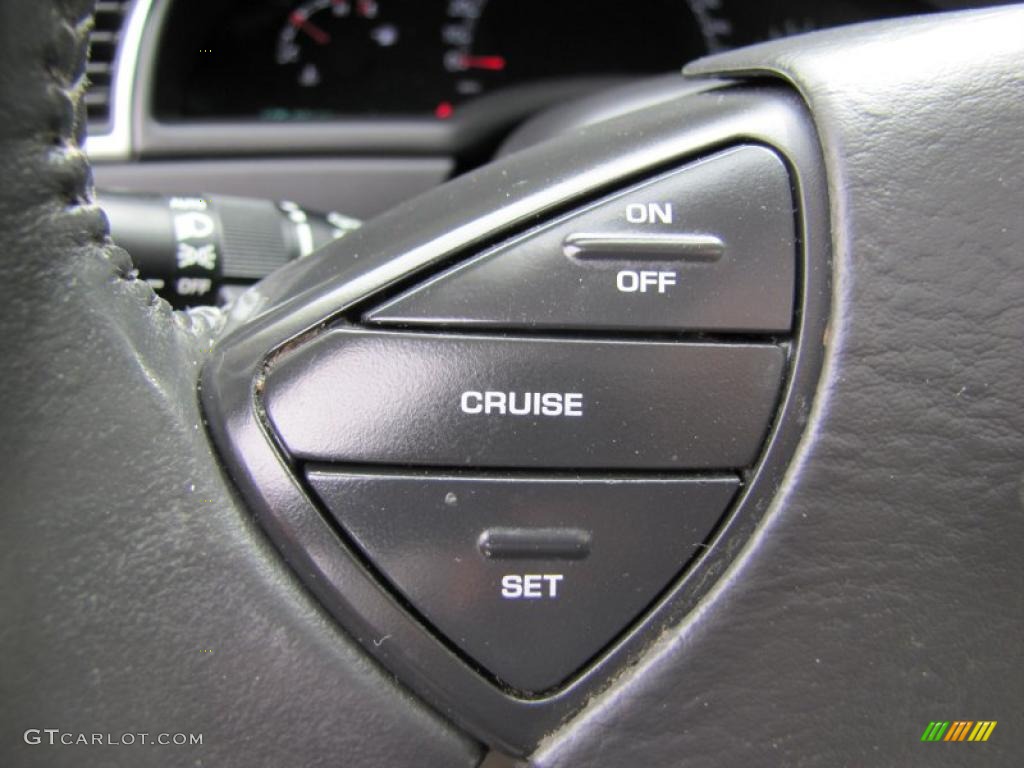 2007 Chrysler Pacifica Limited AWD Controls Photo #49041677