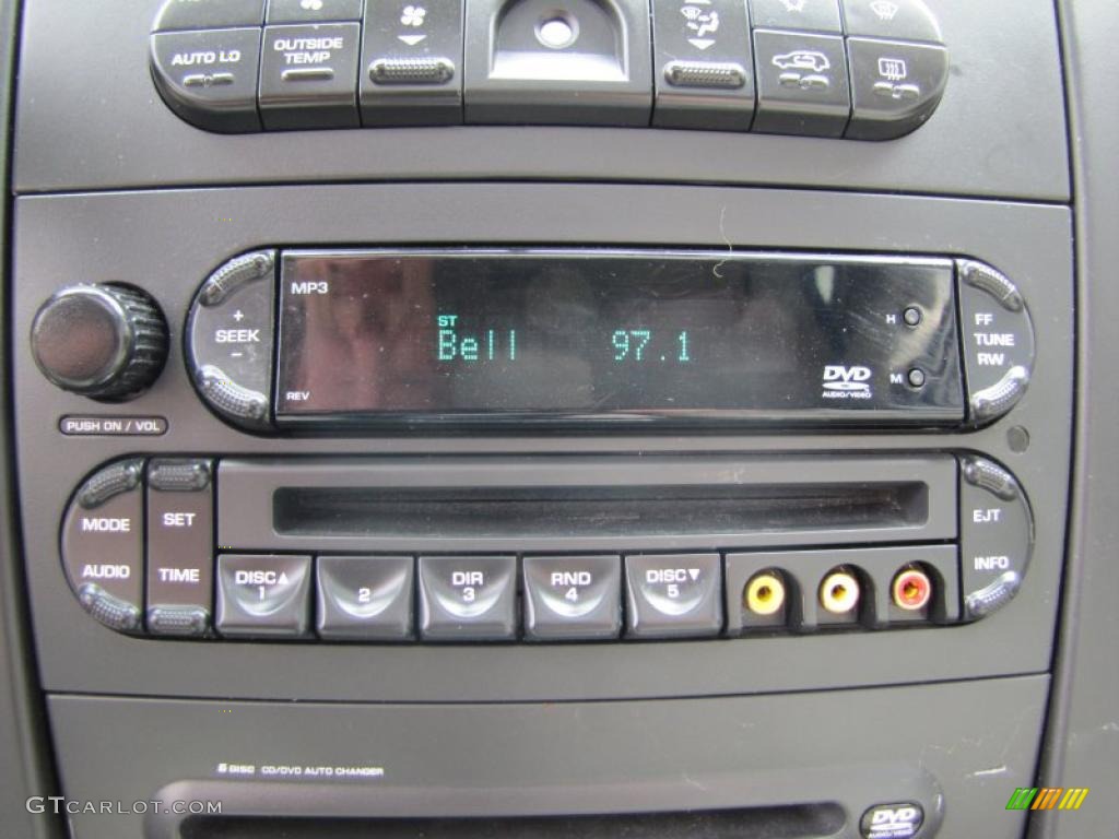 2007 Chrysler Pacifica Limited AWD Controls Photo #49041741