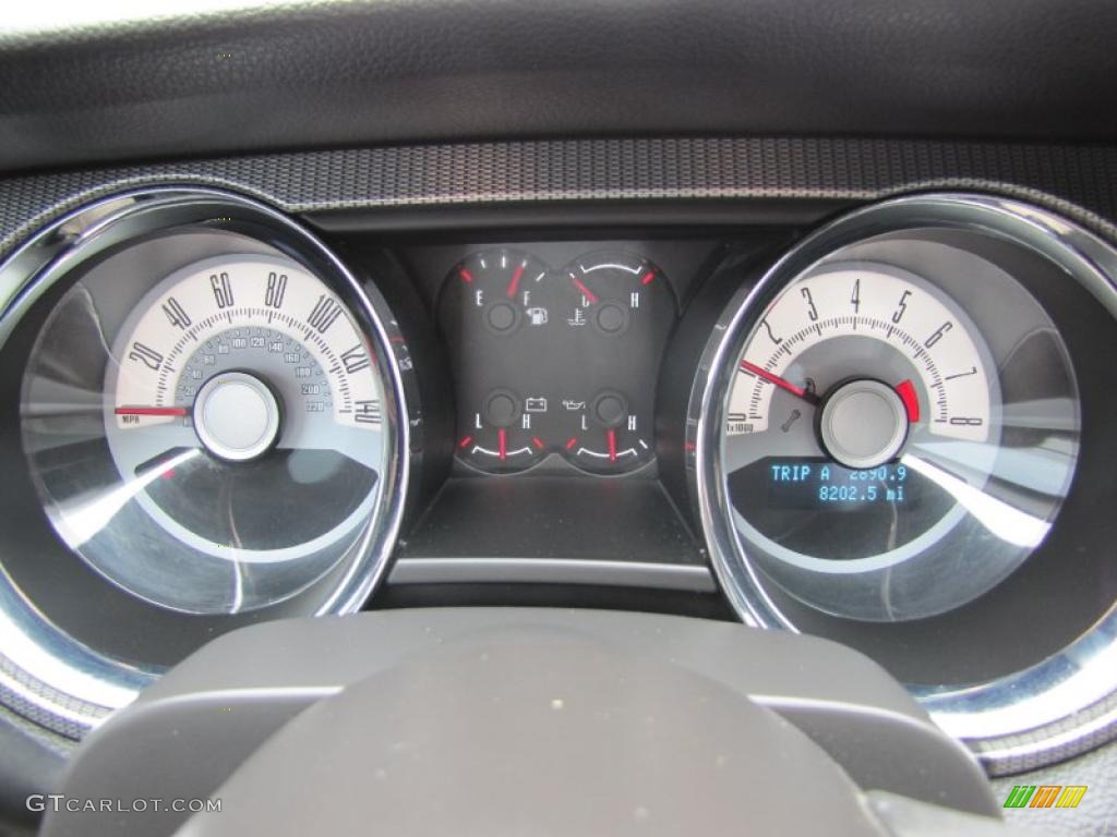 2010 Ford Mustang GT Premium Convertible Gauges Photo #49041903