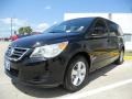 2011 Nocturne Black Metallic Volkswagen Routan SE  photo #3