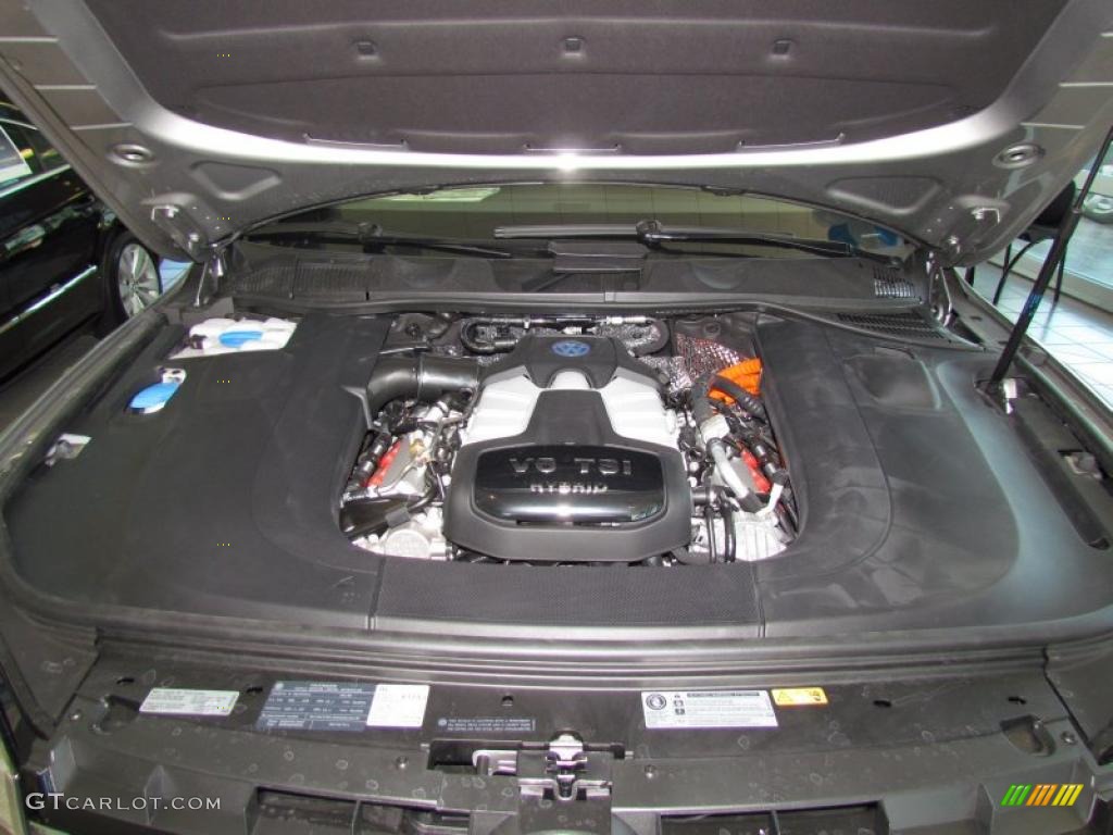 2011 Volkswagen Touareg V6 TSI 4XMotion Hybrid Engine Photos