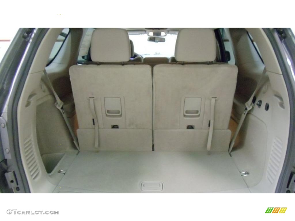 2011 Dodge Durango Express 4x4 Trunk Photo #49046511