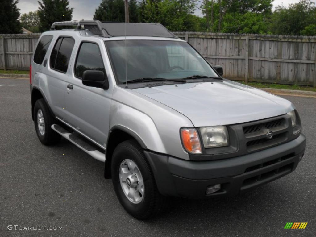 2000 Nissan Xterra XE V6 Exterior Photos