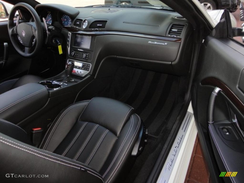 2011 Maserati GranTurismo S Automatic Nero Dashboard Photo #49052738