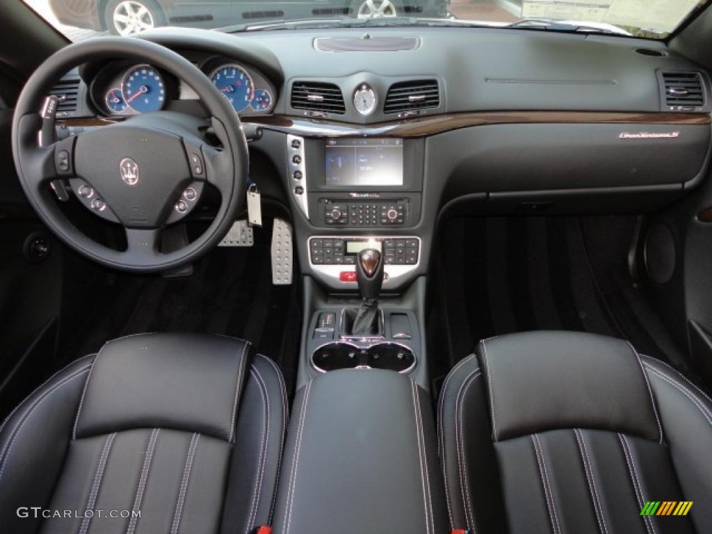 2011 Maserati GranTurismo S Automatic Nero Dashboard Photo #49052831