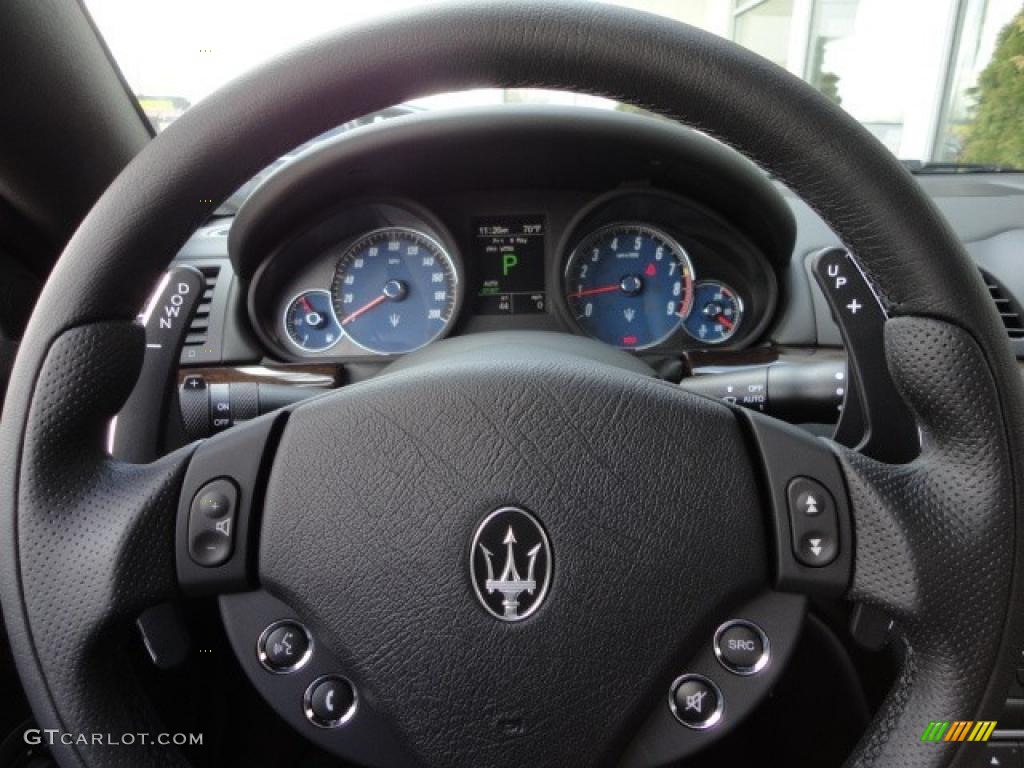 2011 Maserati GranTurismo S Automatic Nero Steering Wheel Photo #49052864