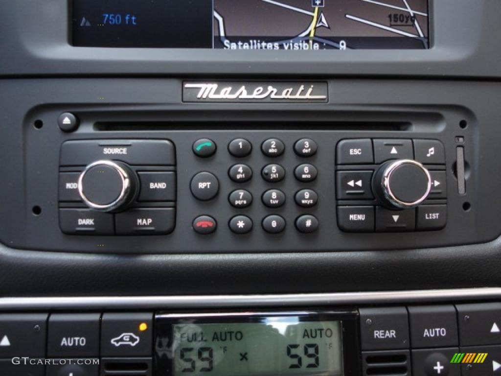 2011 Maserati GranTurismo S Automatic Controls Photo #49053104
