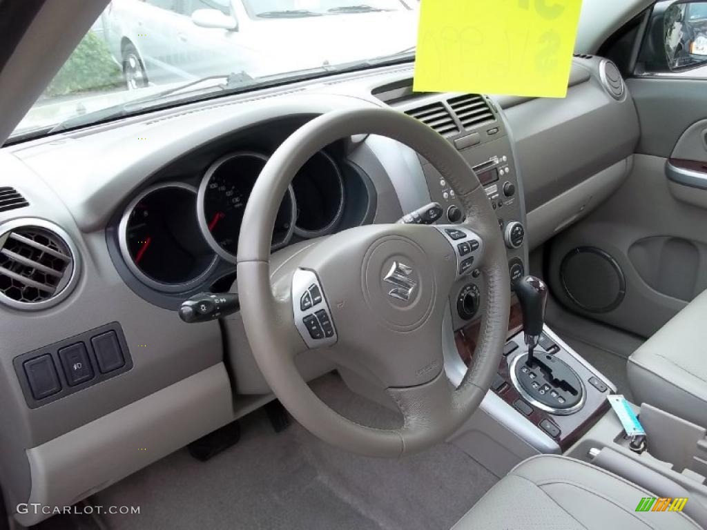 Beige Interior 2008 Suzuki Grand Vitara Luxury 4x4 Photo #49055843
