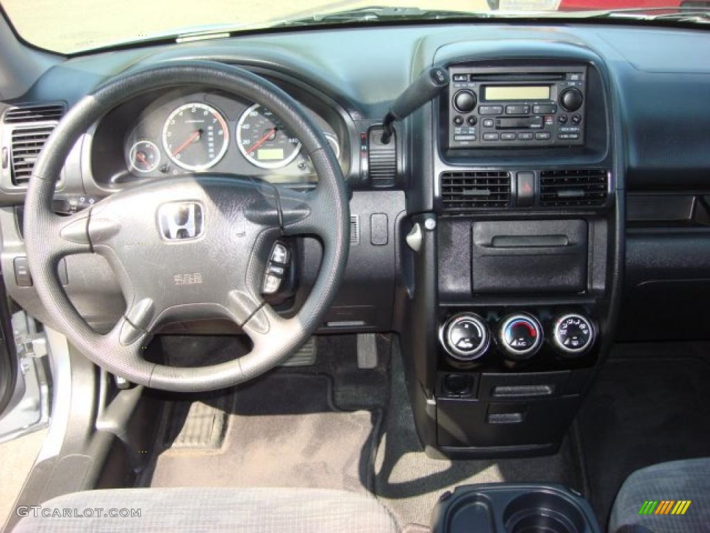 2004 Honda CR-V LX Black Dashboard Photo #49055915