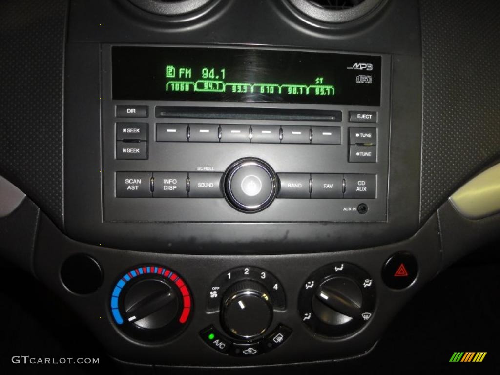 2010 Aveo LT Sedan - Sport Red / Charcoal photo #27