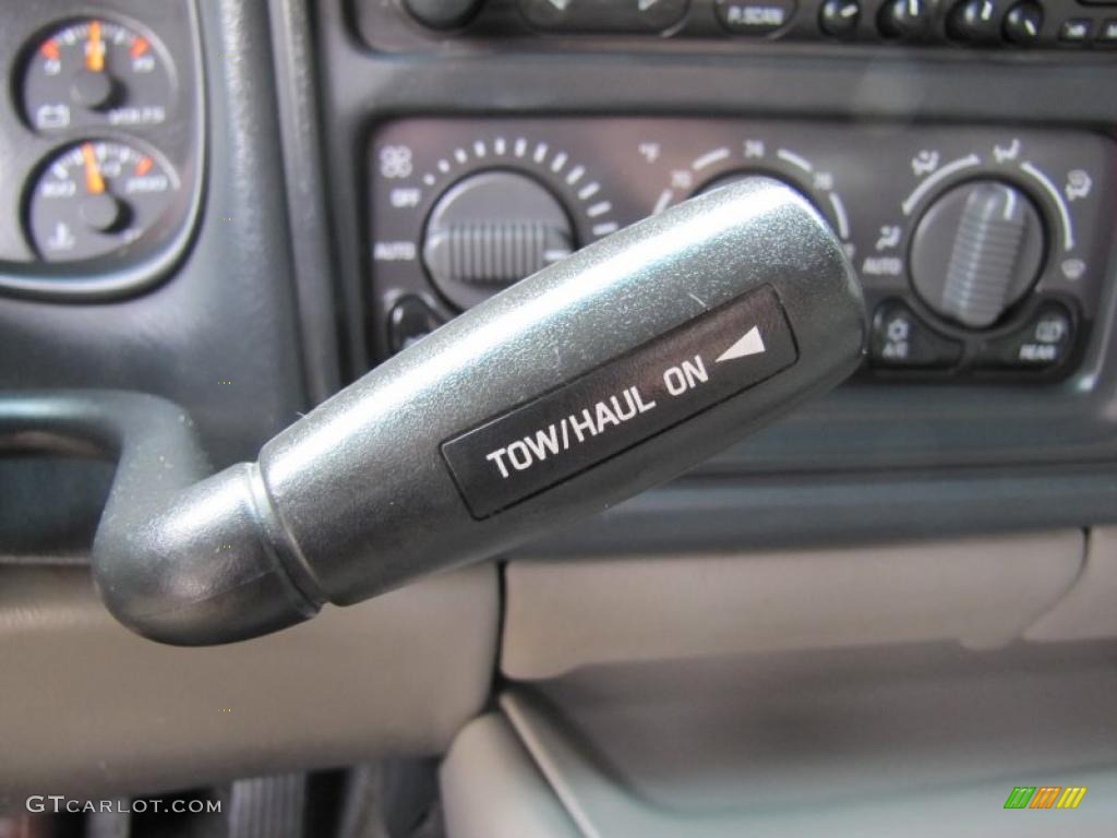 2002 Chevrolet Suburban 1500 Z71 4x4 4 Speed Automatic Transmission Photo #49058996
