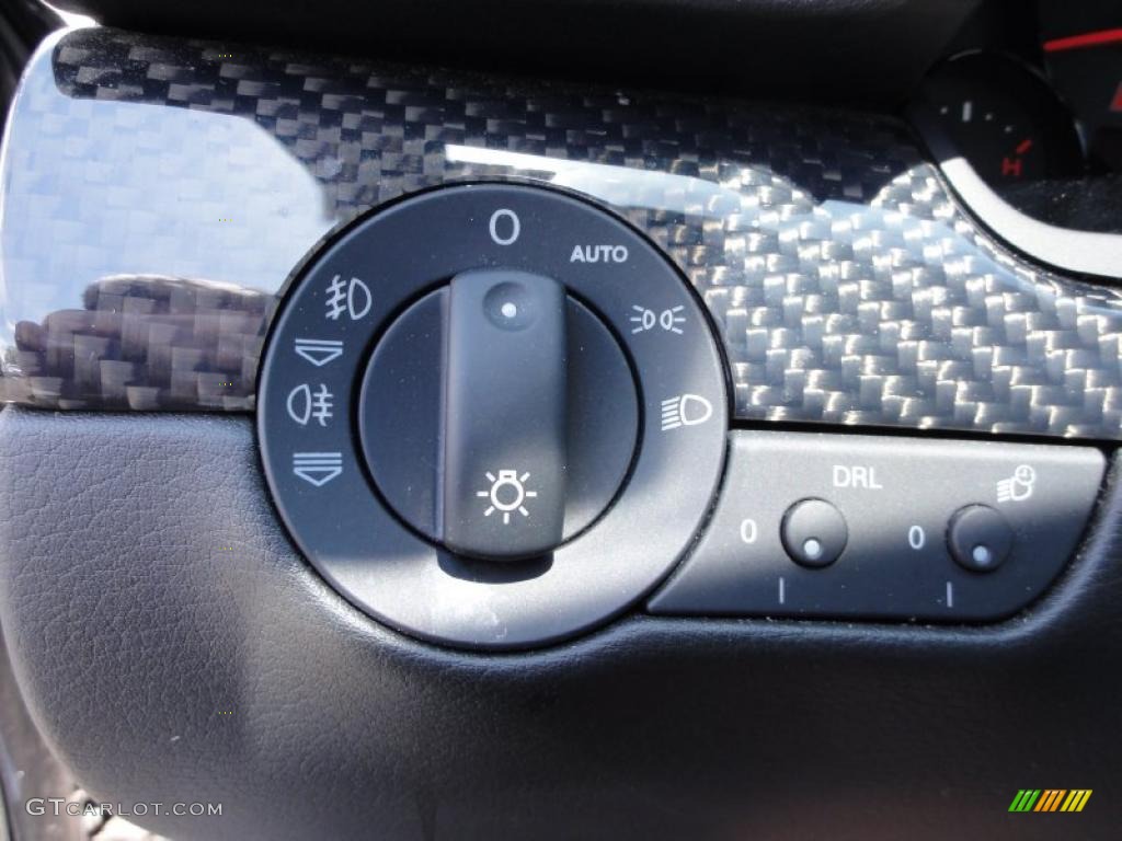2007 Audi RS4 4.2 quattro Sedan Controls Photo #49059767