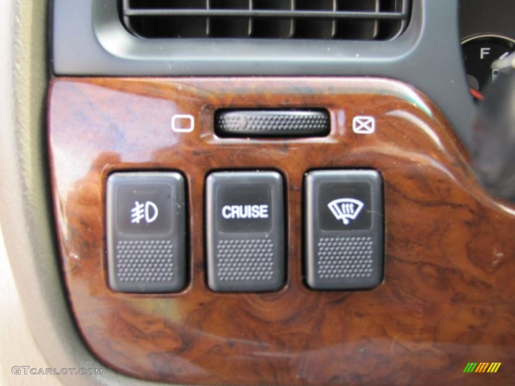2003 Subaru Outback L.L. Bean Edition Wagon Controls Photo #49060496