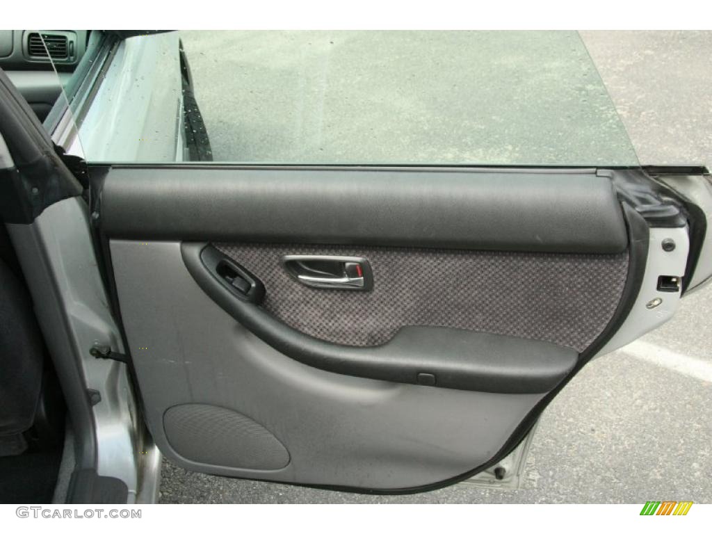 2004 Subaru Legacy L Sedan Gray Moquette Door Panel Photo #49061810