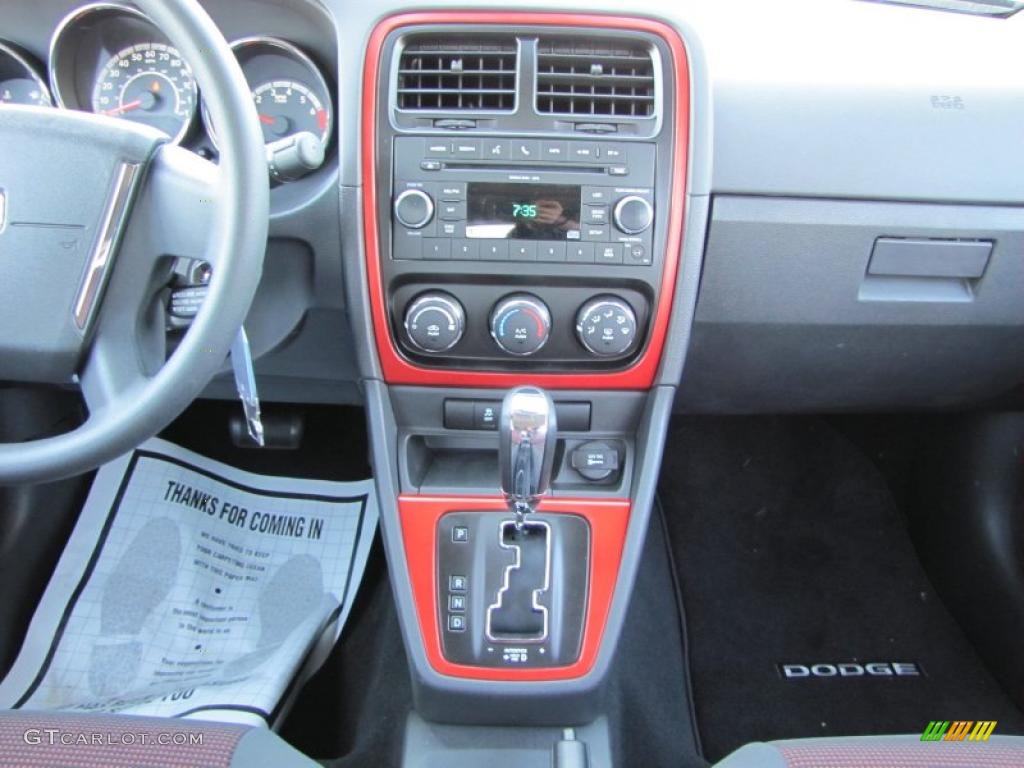 2011 Dodge Caliber Heat Controls Photo #49062635