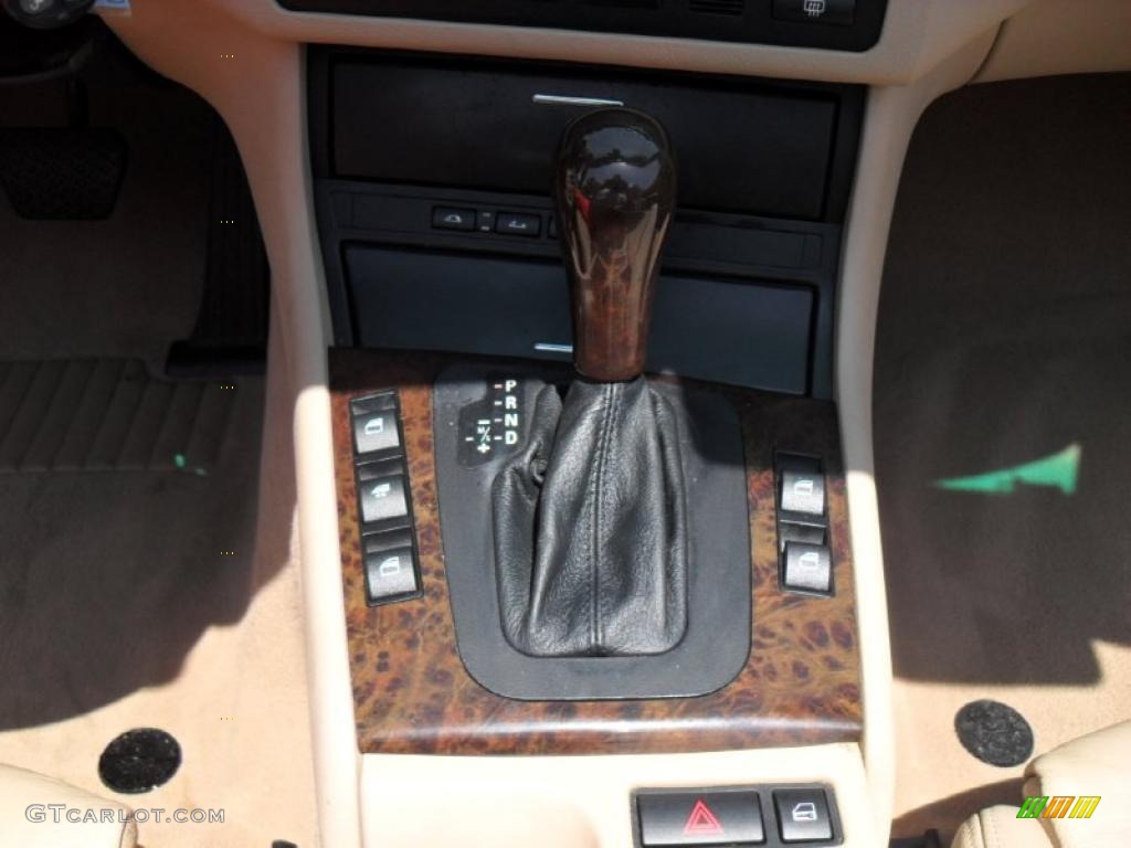 2004 3 Series 330i Convertible - Jet Black / Sand photo #12