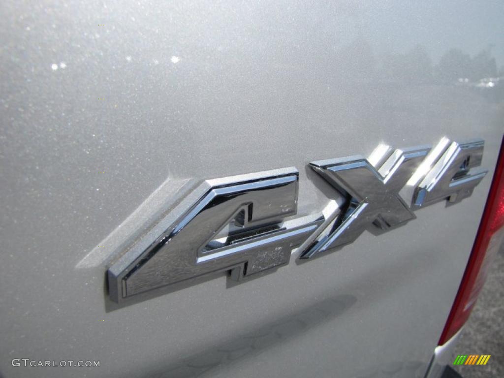 2011 Ram 1500 SLT Outdoorsman Quad Cab 4x4 - Bright Silver Metallic / Dark Slate Gray/Medium Graystone photo #10