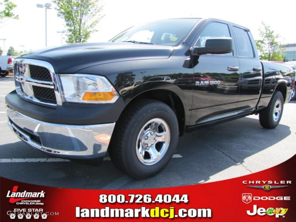 Brilliant Black Crystal Pearl Dodge Ram 1500