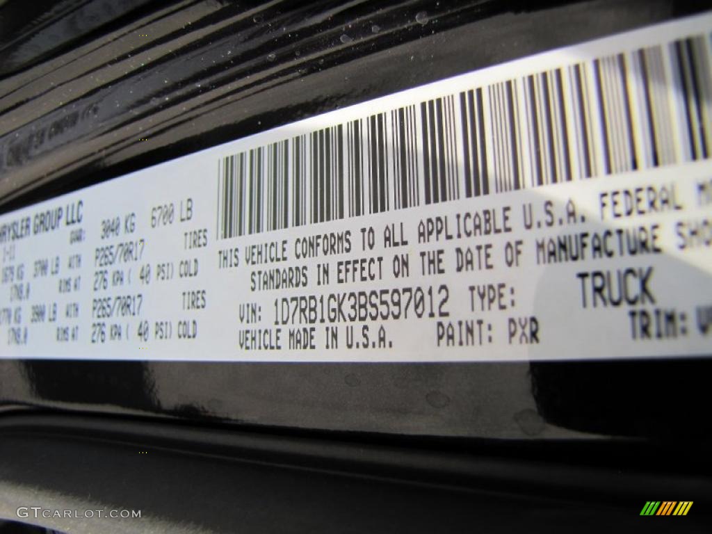 2011 Ram 1500 ST Quad Cab - Brilliant Black Crystal Pearl / Dark Slate Gray/Medium Graystone photo #13