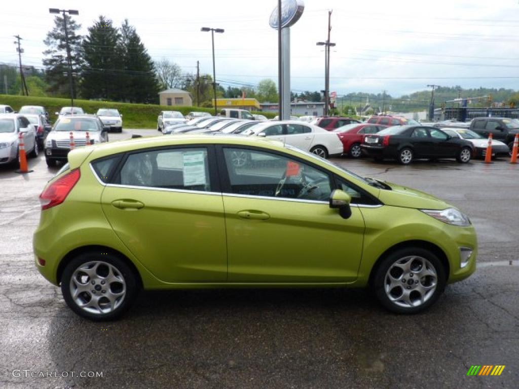 2011 Fiesta SES Hatchback - Lime Squeeze Metallic / Charcoal Black/Blue Cloth photo #5
