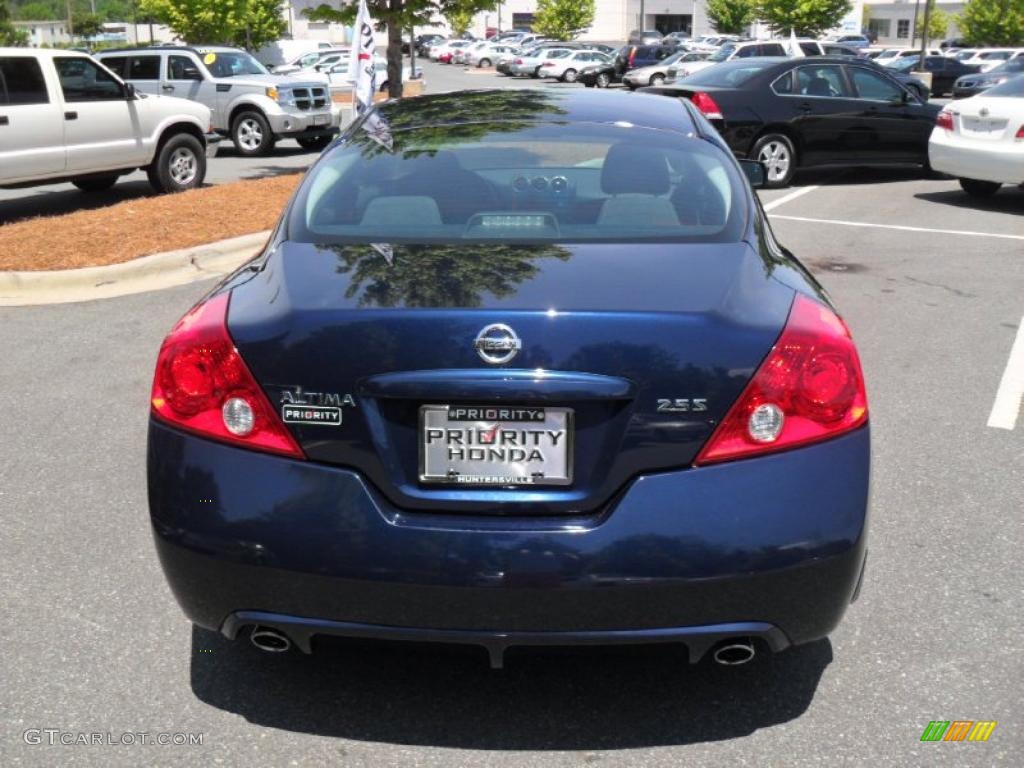 2010 Altima 2.5 S Coupe - Navy Blue / Charcoal photo #3