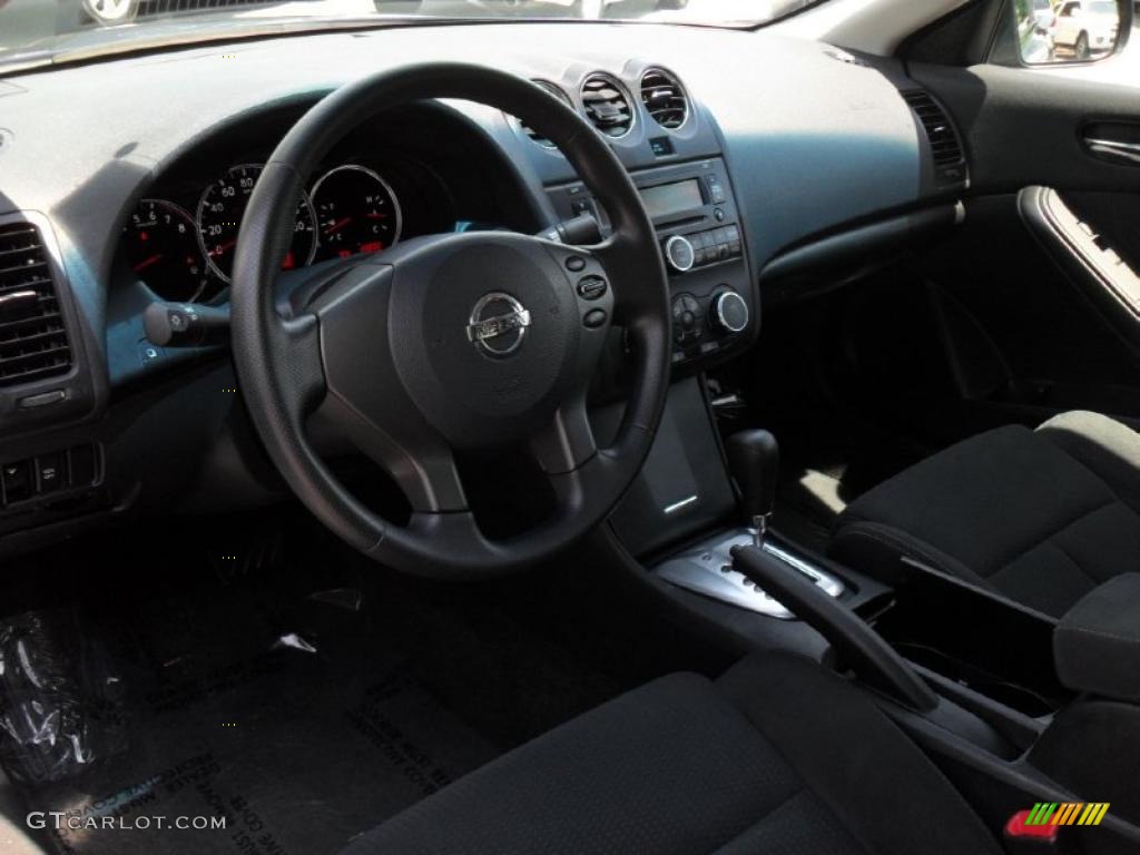 2010 Altima 2.5 S Coupe - Navy Blue / Charcoal photo #22