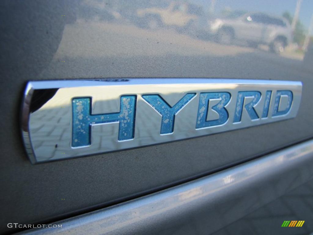 2007 Nissan Altima Hybrid Marks and Logos Photos